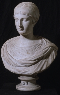 X018
<br/>
Sappho
<br/>
<em>onbekend</em>